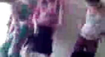 clip sex hồ phương trang Mulatto phim sex18+ cưỡi gà của bạn bè và đi tiểu.